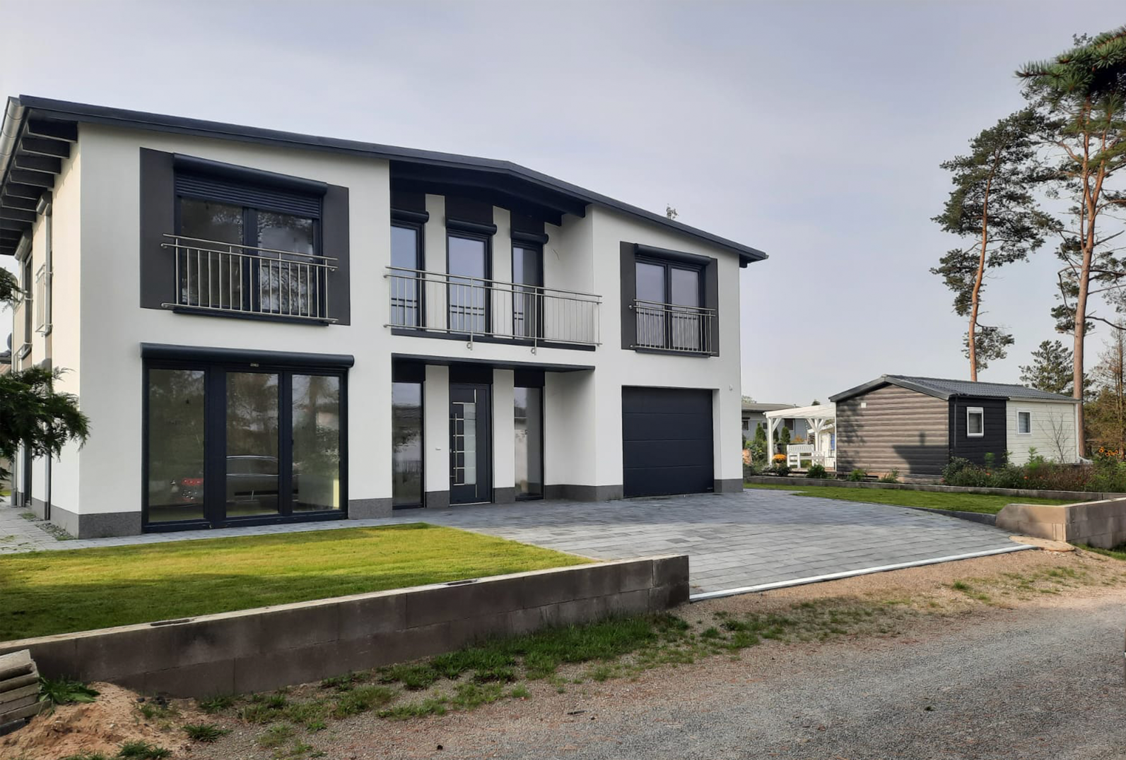 Individuelles Ausbauhaus mit Flachdach